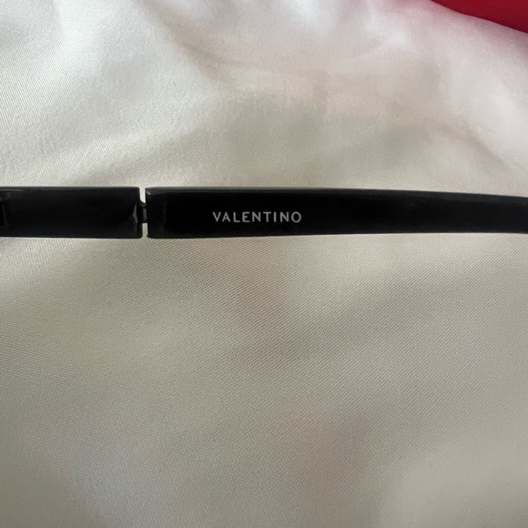 AUTHENTIC VALENTINO Black STUDDED W RHINESTONE SIDES. W case, worn once - Picture 5 of 10